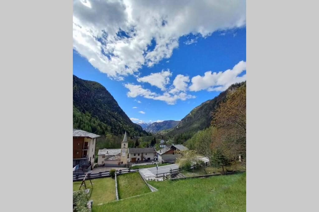 Monolocale Rustico Di Montagna Lägenhet Antey-Saint-André Exteriör bild